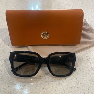 Tory Burch TY7156U Black Sunglasses w/ Smoke Gradient Lenses + Hard & Soft Case